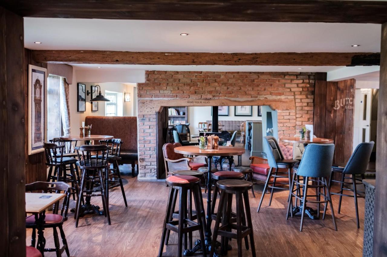 The Bower Inn Бриджвота Экстерьер фото The interior of the pub