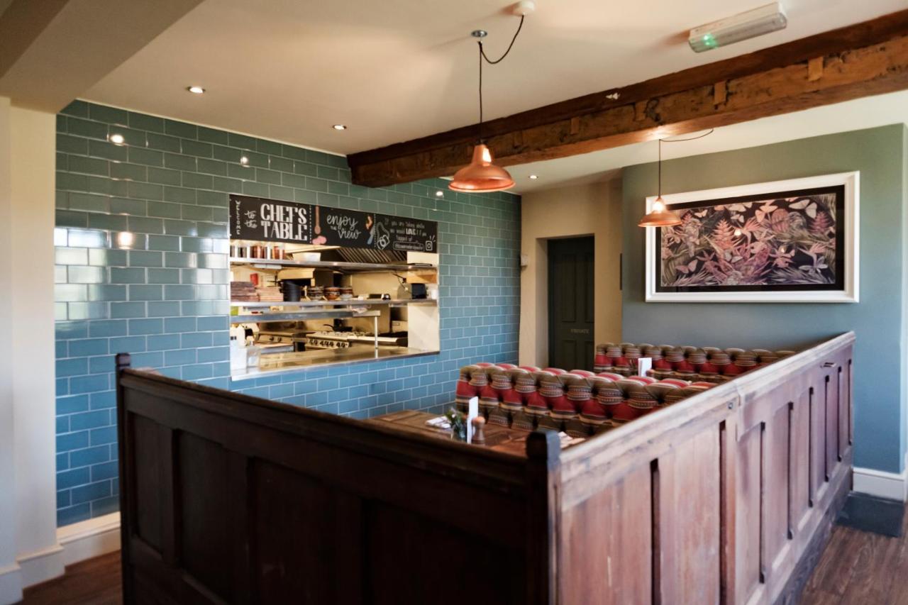 The Bower Inn Бриджвота Экстерьер фото Interior of the restaurant
