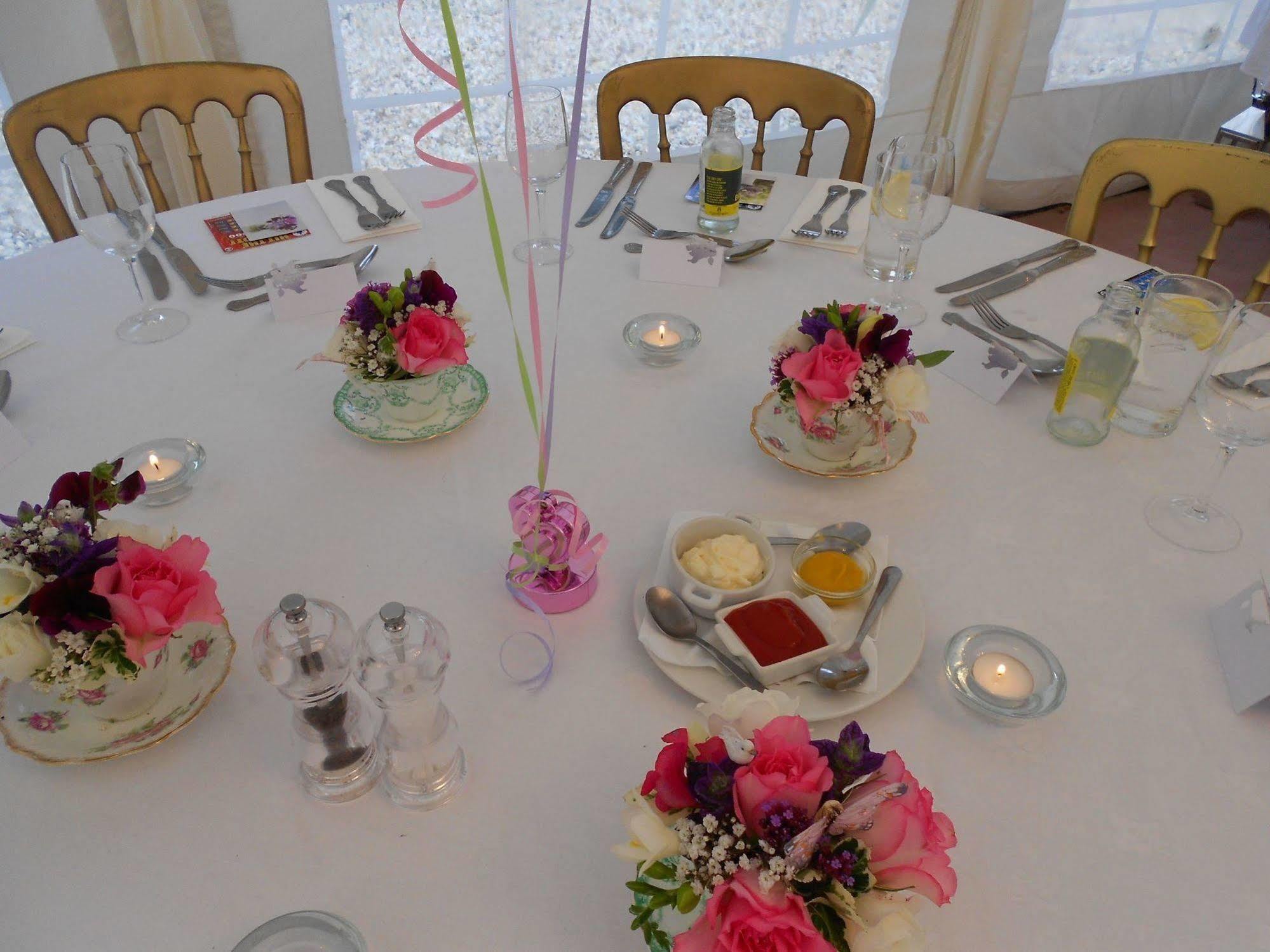 The Bower Inn Бриджвота Экстерьер фото A table set for a wedding breakfast